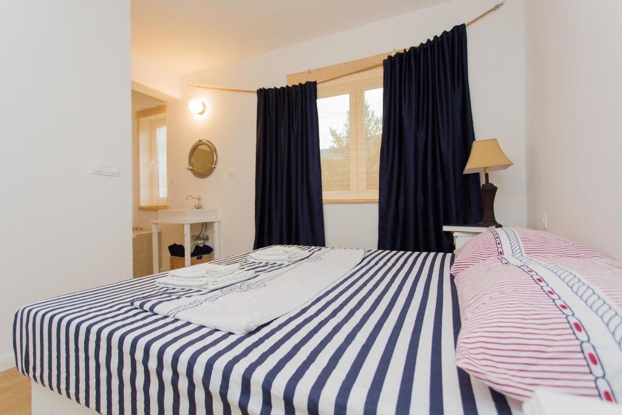 Captain'S Apartment Рачище Екстер'єр фото
